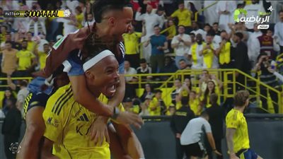 النصر ضد الهلال.. محمد سيماكان يسجل الهدف الأول للنصر في مرم    