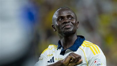 النصر ضد ضمك.. انطلاق الشوط الثاني من مباراة النصر وضمك في د    