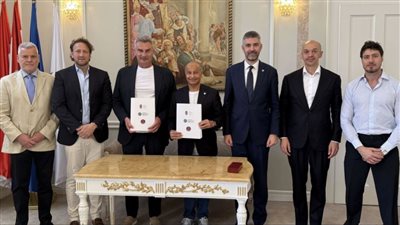 حسين المسلم يعلن إقامة أول بطولة عالم لكرة الماء 4×4 في كروا