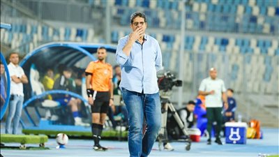  رسميًا.. البنك الأهلي يجدد تعاقد المدير الفني أيمن الرمادي     