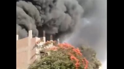 حريق مركز صيانة    
