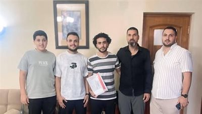 السيسي مع مسؤلي سبورتنج    
