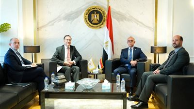 وزير الاستثمار 