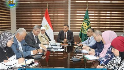 محافظ القليوبية يعقد اجتماعا موسعا لمتابعة امتحانات الثانوية