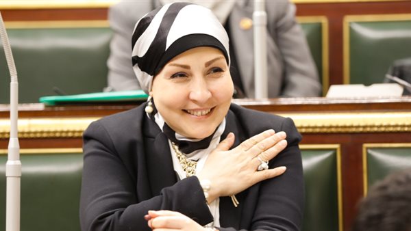 الدكتورة هالة ابوالسعد