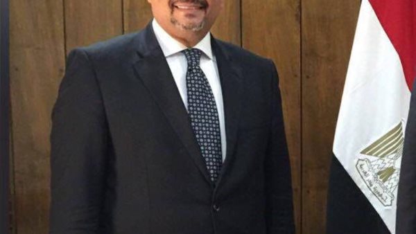 النائب شريف فخرى