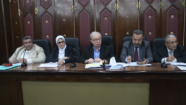 جانب من إجتماع لجنة