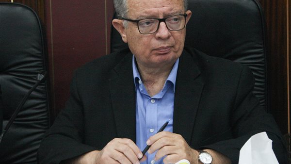 د.حسين عيسى رئيس