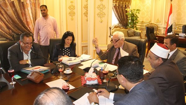 جانب من اجتماع اللجنة