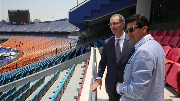 وزيرا الاتصالات والشباب