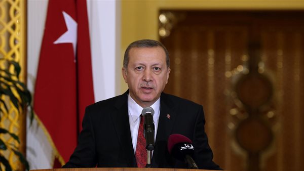  الرئيس التركي طيب