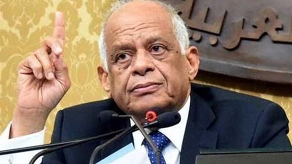 الدكتور على عبد العال