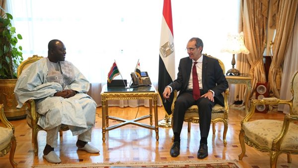 وزير الاتصالات