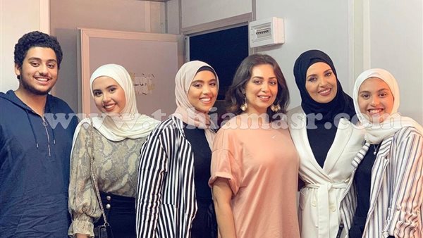 جيهان نصر مع أولادها