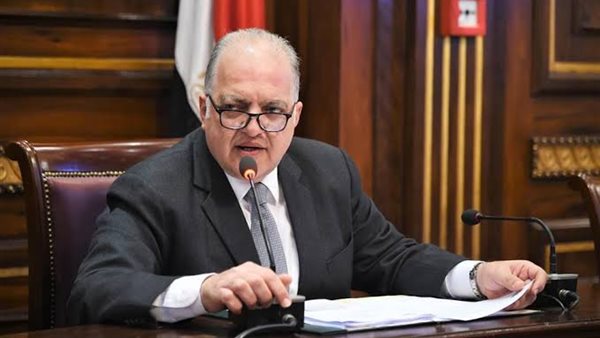 طلعت السويدي 