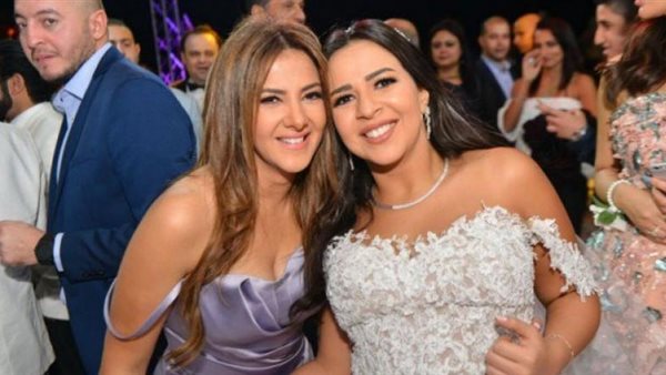 إيمي ودنيا سمير غانم