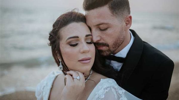 الإعلامية اسماء شريف