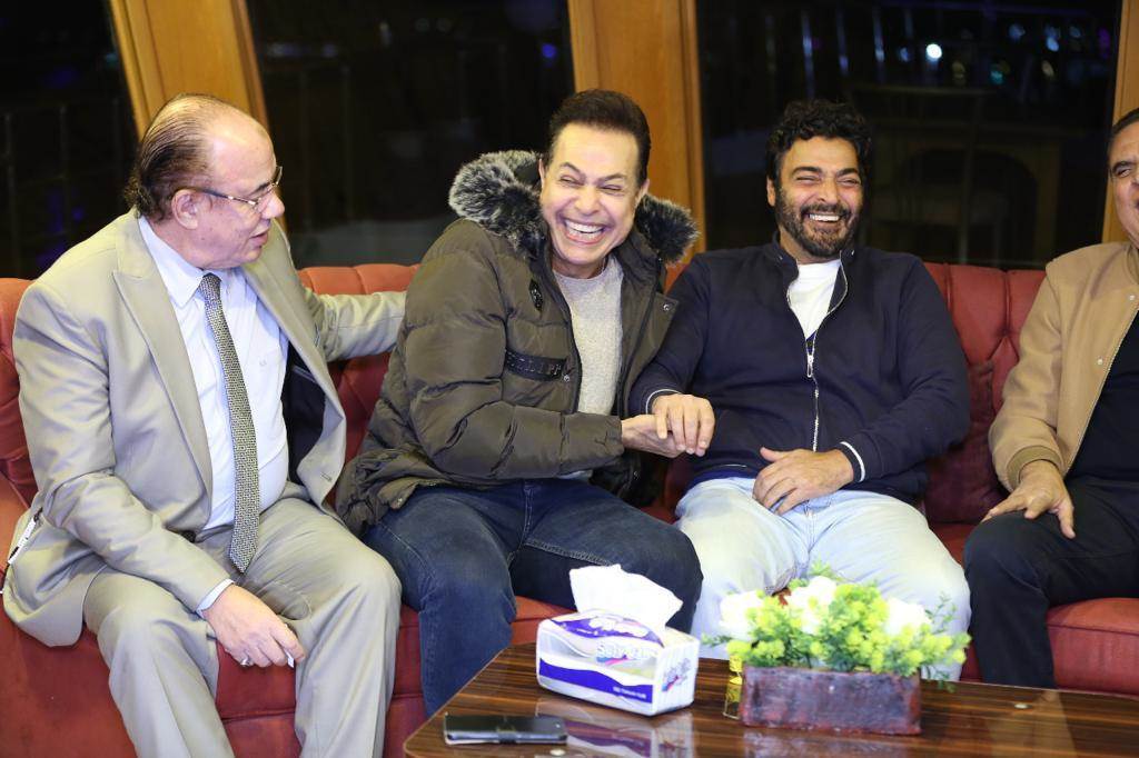 تحيا مصر | 30 سنة فن.. حميد الشاعري يحتفل بأول ألبوم لحكيم «صور» 3 IMG 20211218 WA0093 20211218195802